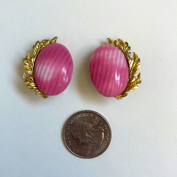 Vintage Pink Gold Clip Ons - Picture 7 of 7